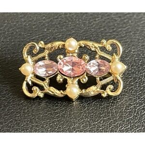 1928 Jewelry Victorian Revival Brooch Pink Rhinestone Faux Pearl Gold Tone Pin
